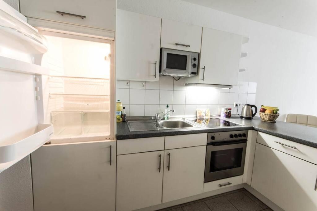The entire apartment 4 you in the hearth of Berlin