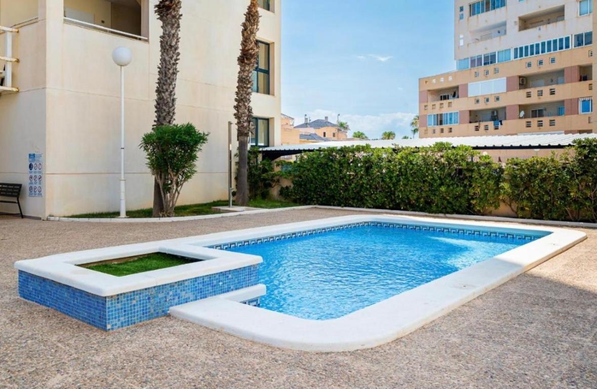 Beautiful sea view apartment close to beach with pool