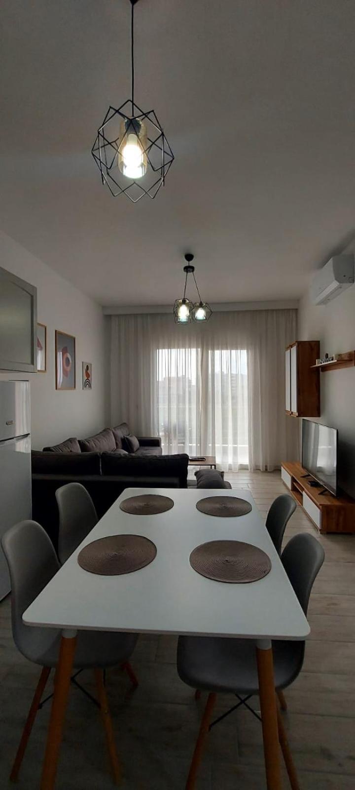 Vaso apartment, Qerret