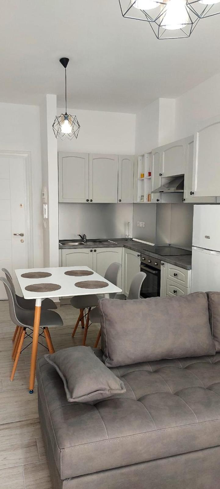 Vaso apartment, Qerret