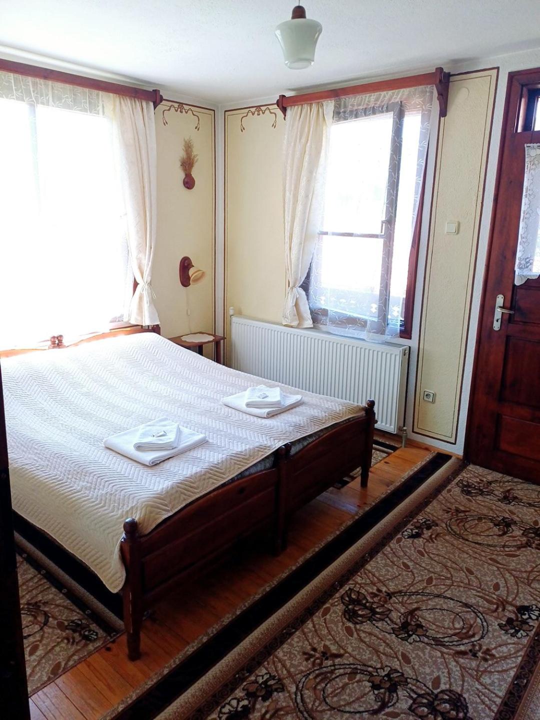 Guest Rooms Dona