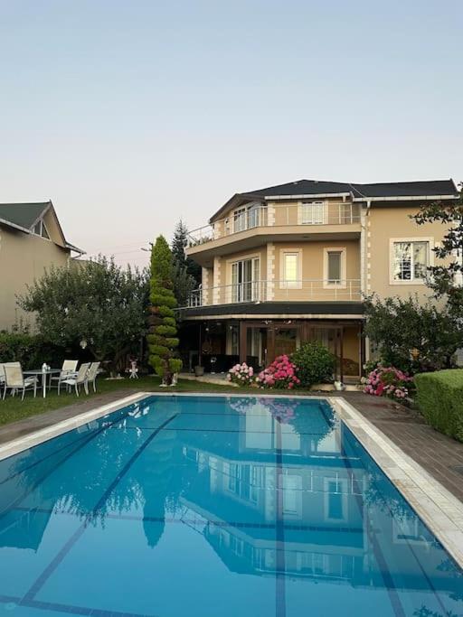 Villa Elegance