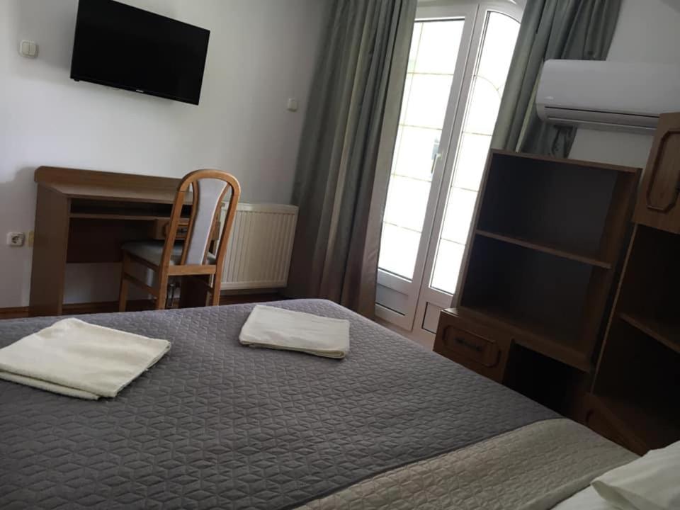 Enter Apartmanház