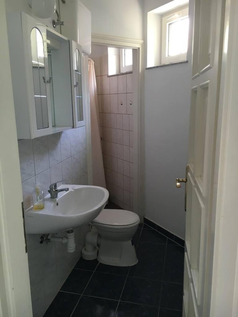 Enter Apartmanház