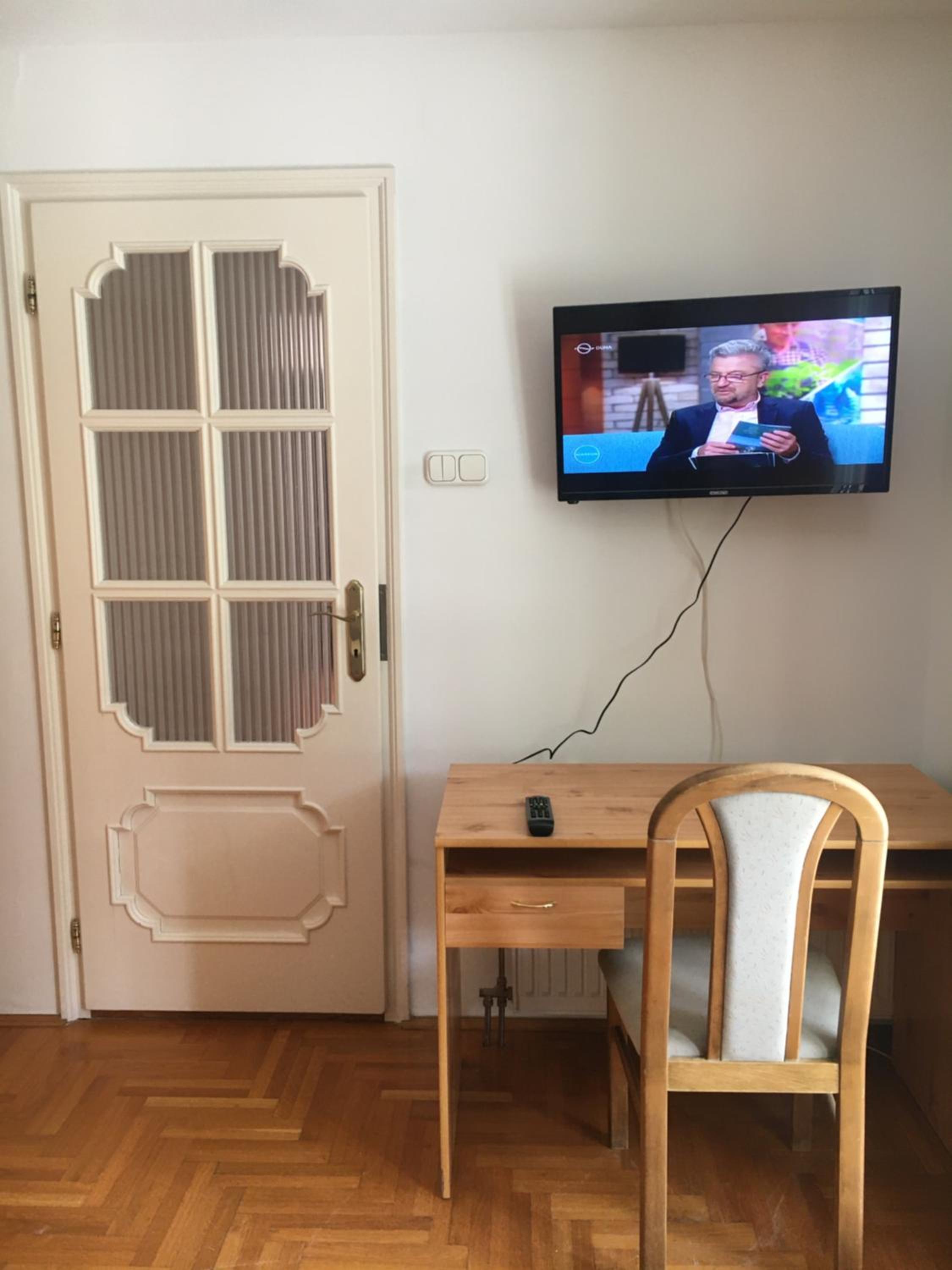 Enter Apartmanház