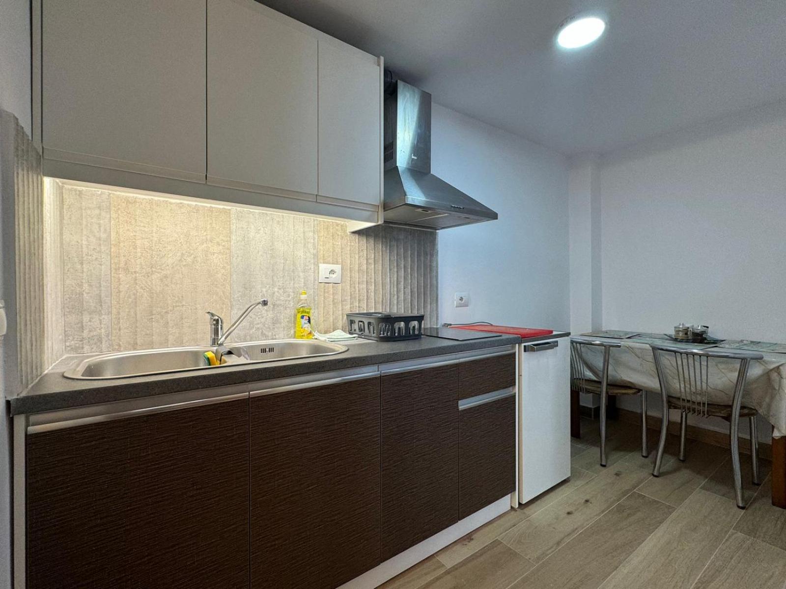 Sulozeqi Apartments