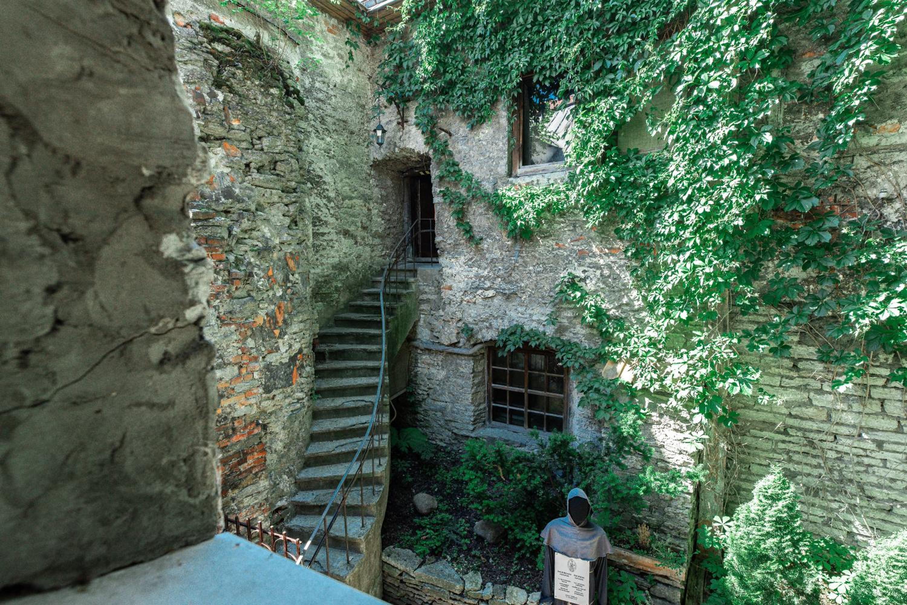 AirHome - Old Dominican Monastery