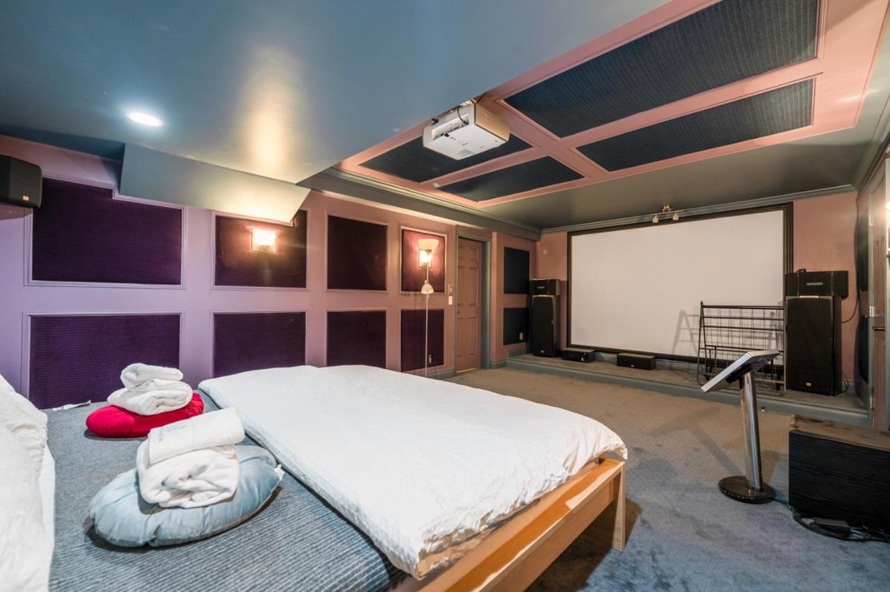 Charming Retreat on Cypress Street, Your Home Away from Home