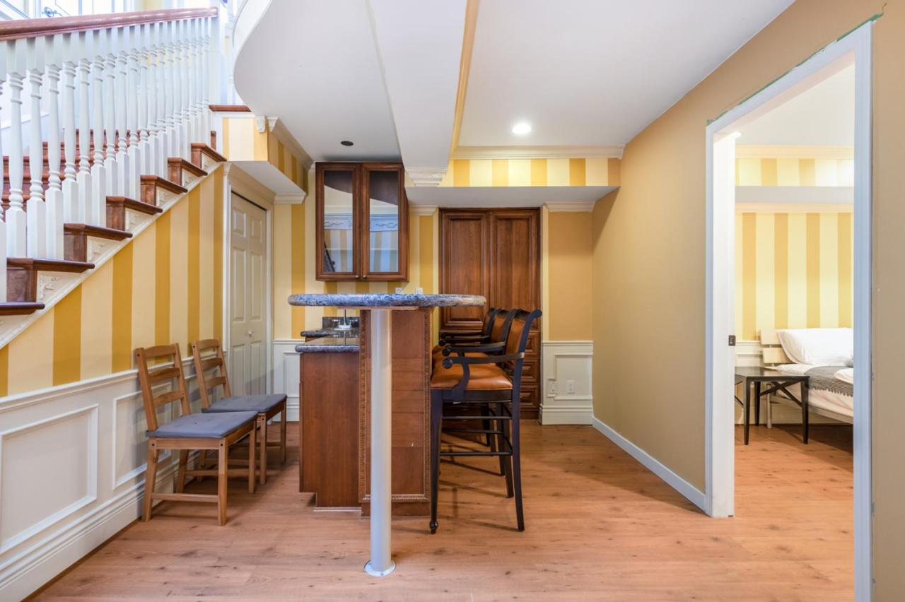 Charming Retreat on Cypress Street, Your Home Away from Home