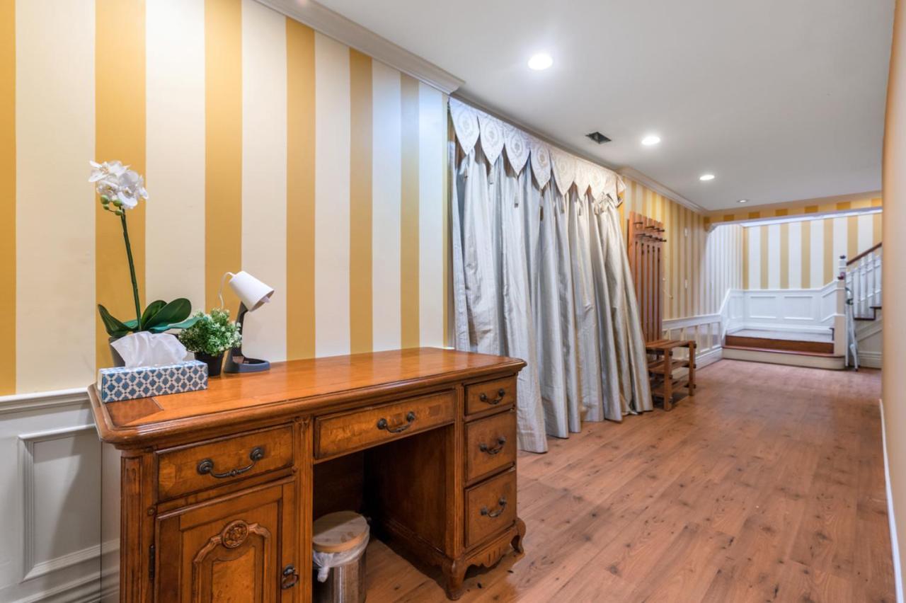 Charming Retreat on Cypress Street, Your Home Away from Home