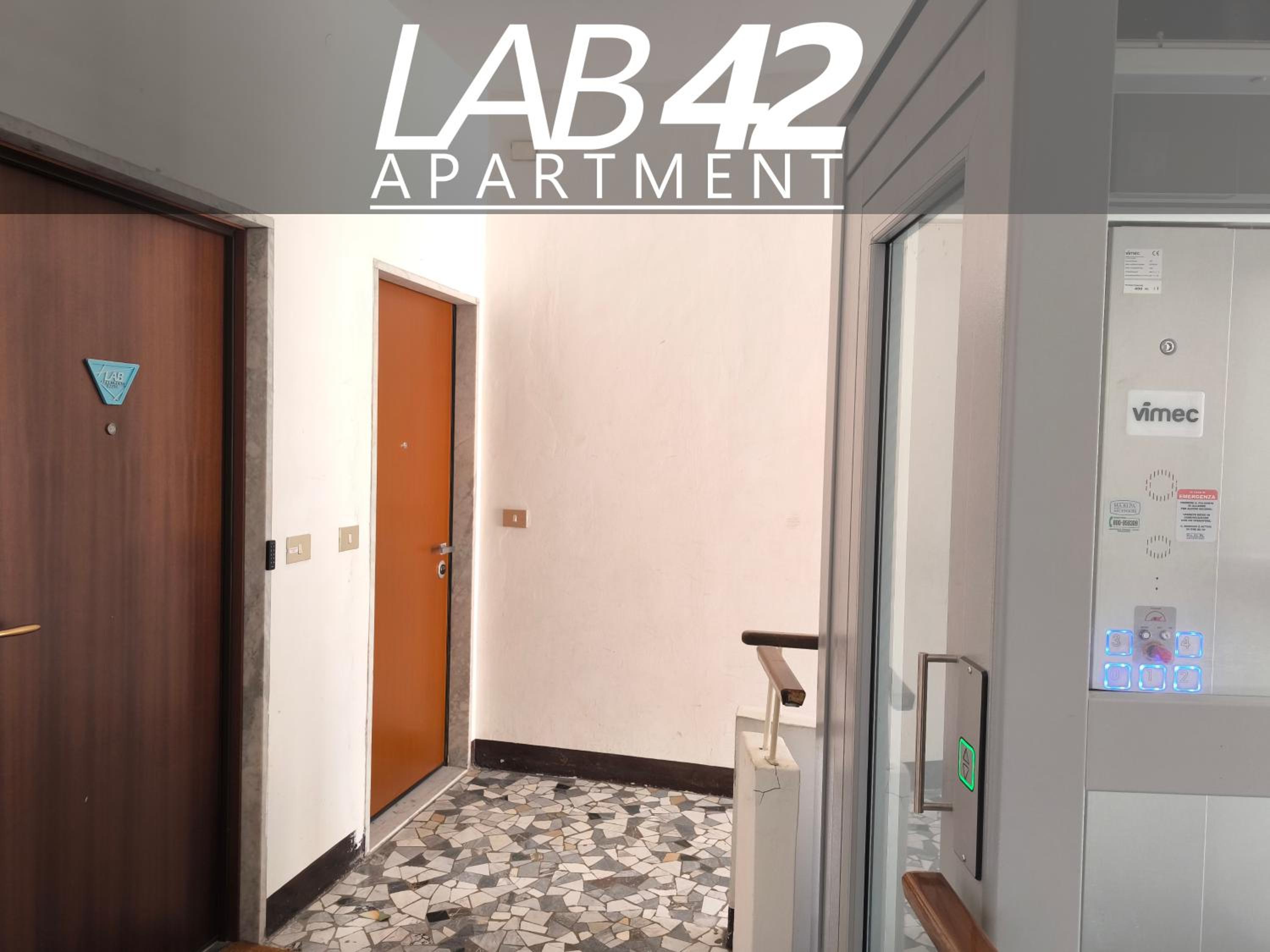LAB42 City & San Matteo Apartment - 2 Bedrooms view 2
