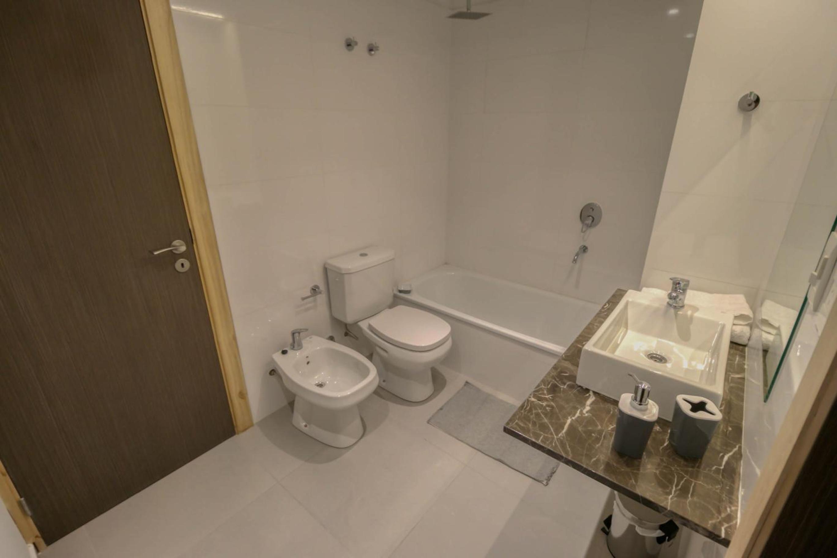 Departamentos Modernos 1 Dormitorio y Monoambiente con cochera