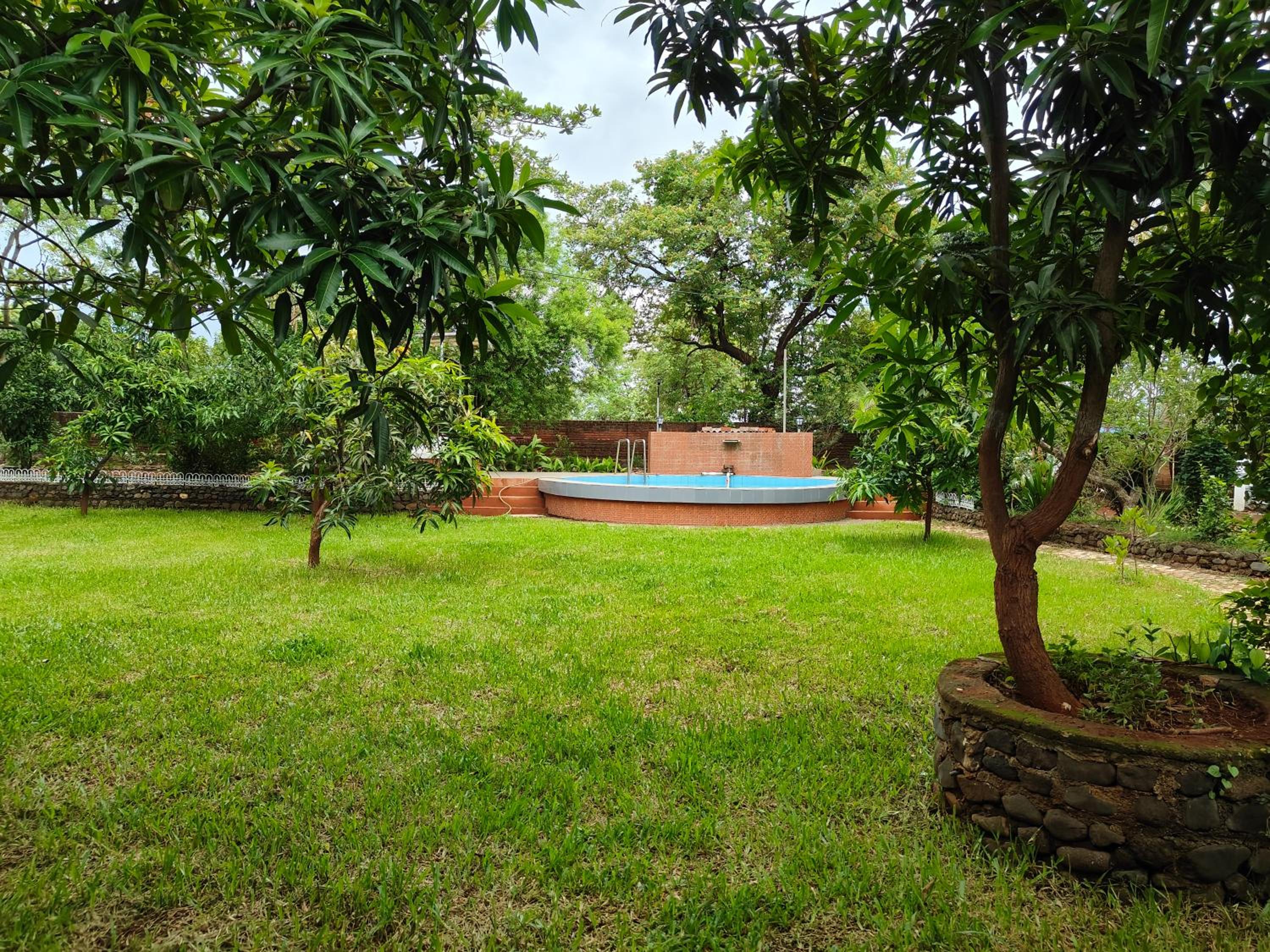 Dhanavade farms