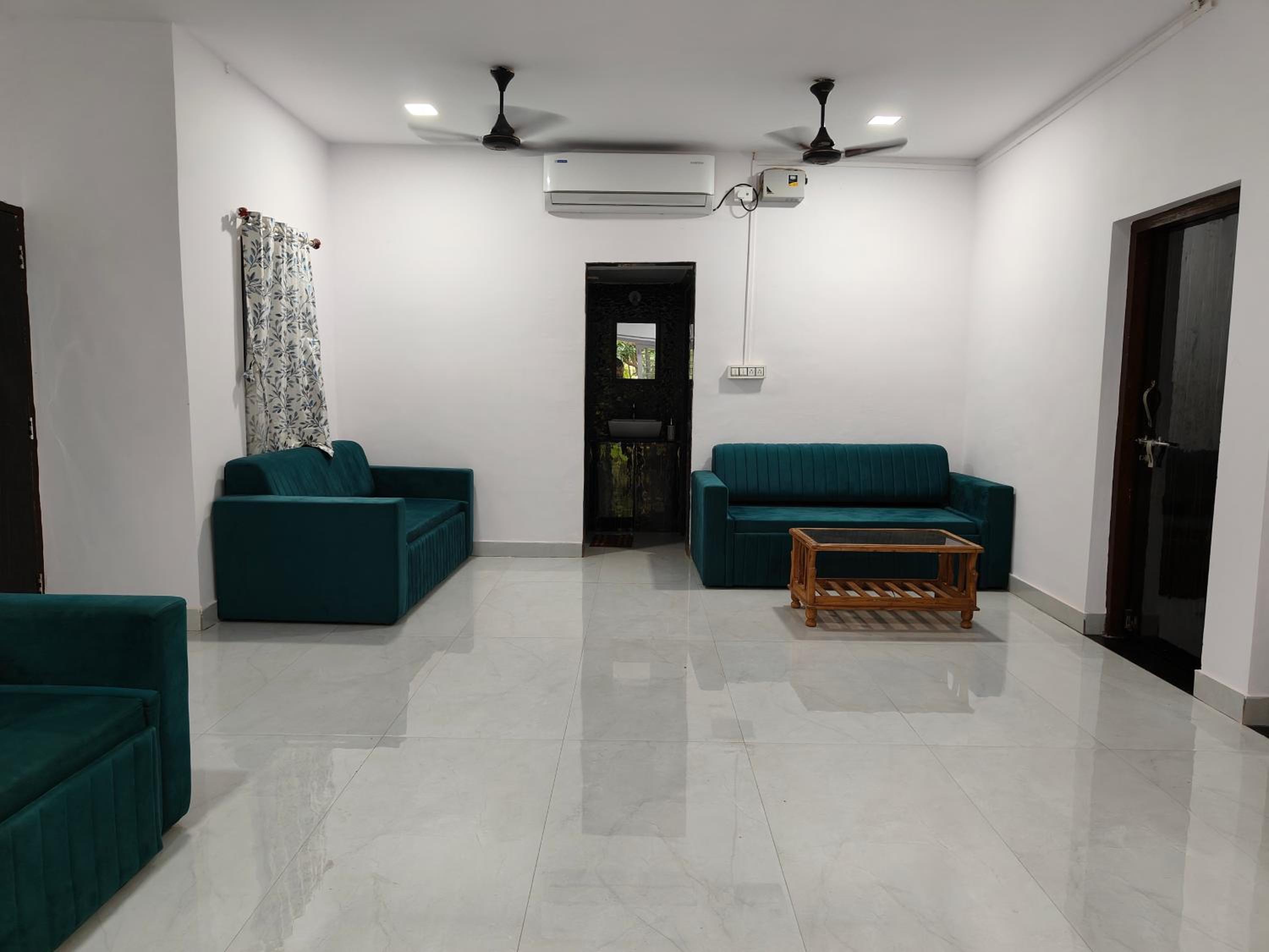 Dhanavade farms
