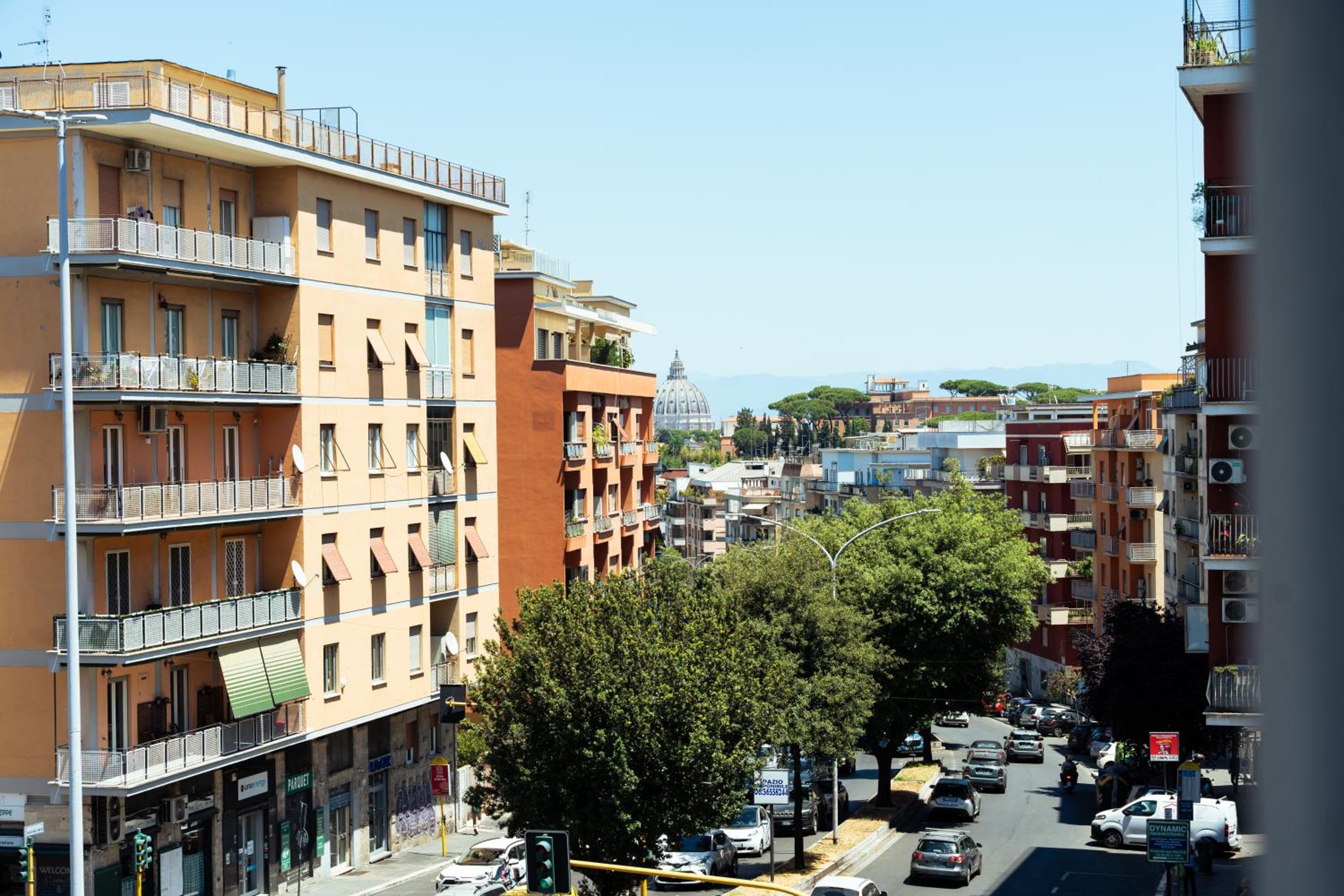 Near Vatican, Irnerio 47 Guest House