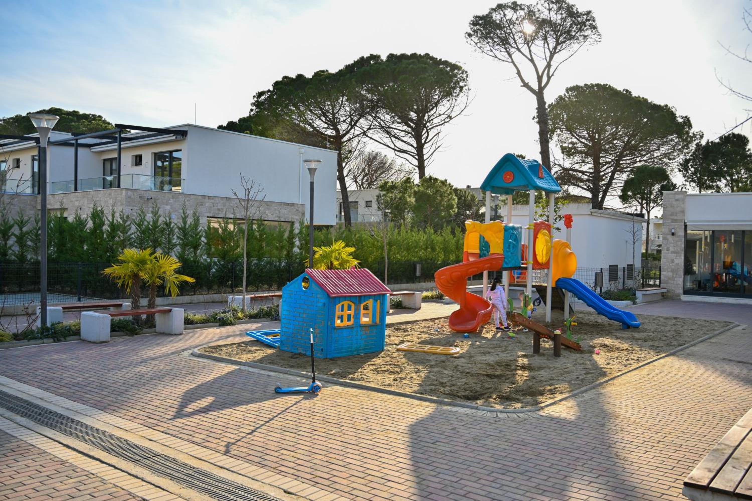 Aqua Bliss Apartment 296 - Happy Rentals
