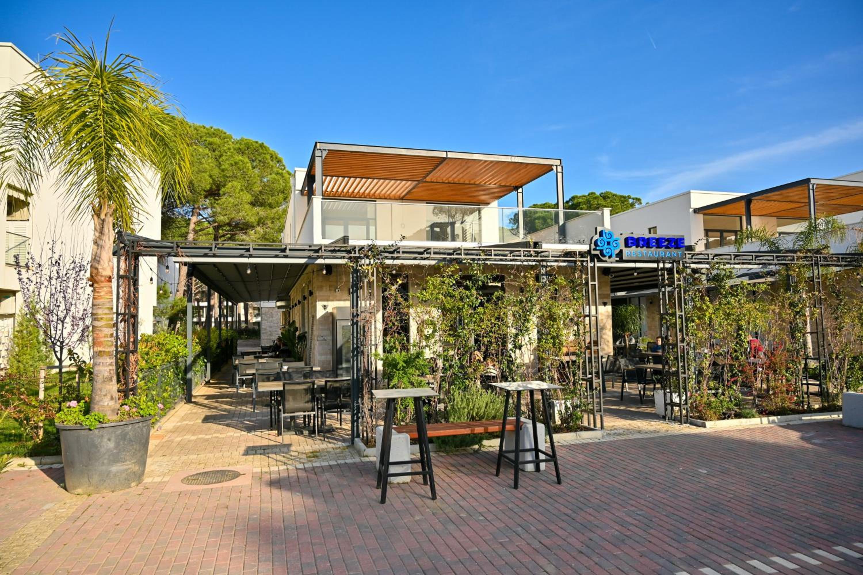 Aqua Bliss Apartment 296 - Happy Rentals