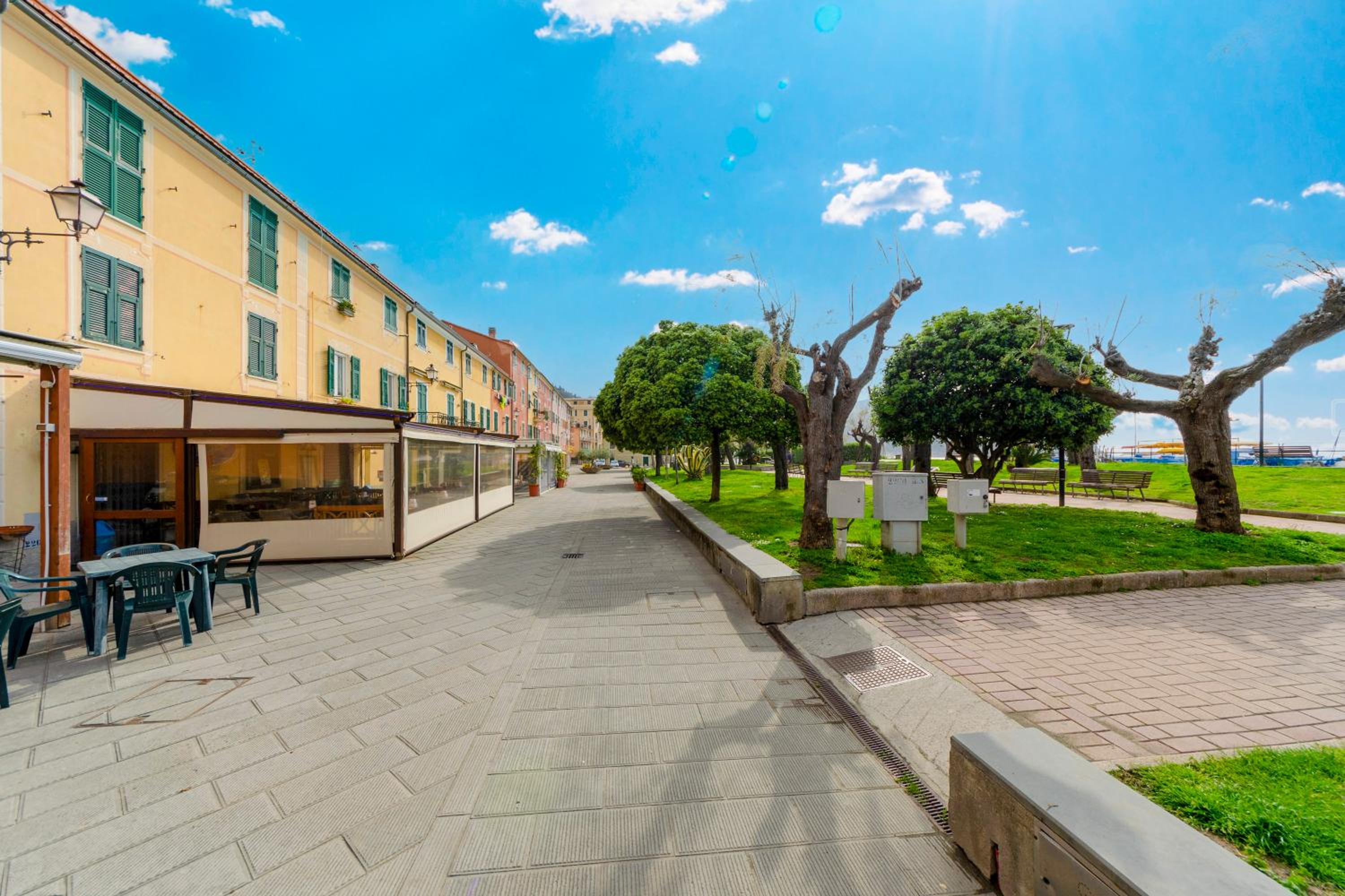 Riva Trigoso Sea View Apartment - Happy Rentals view 2