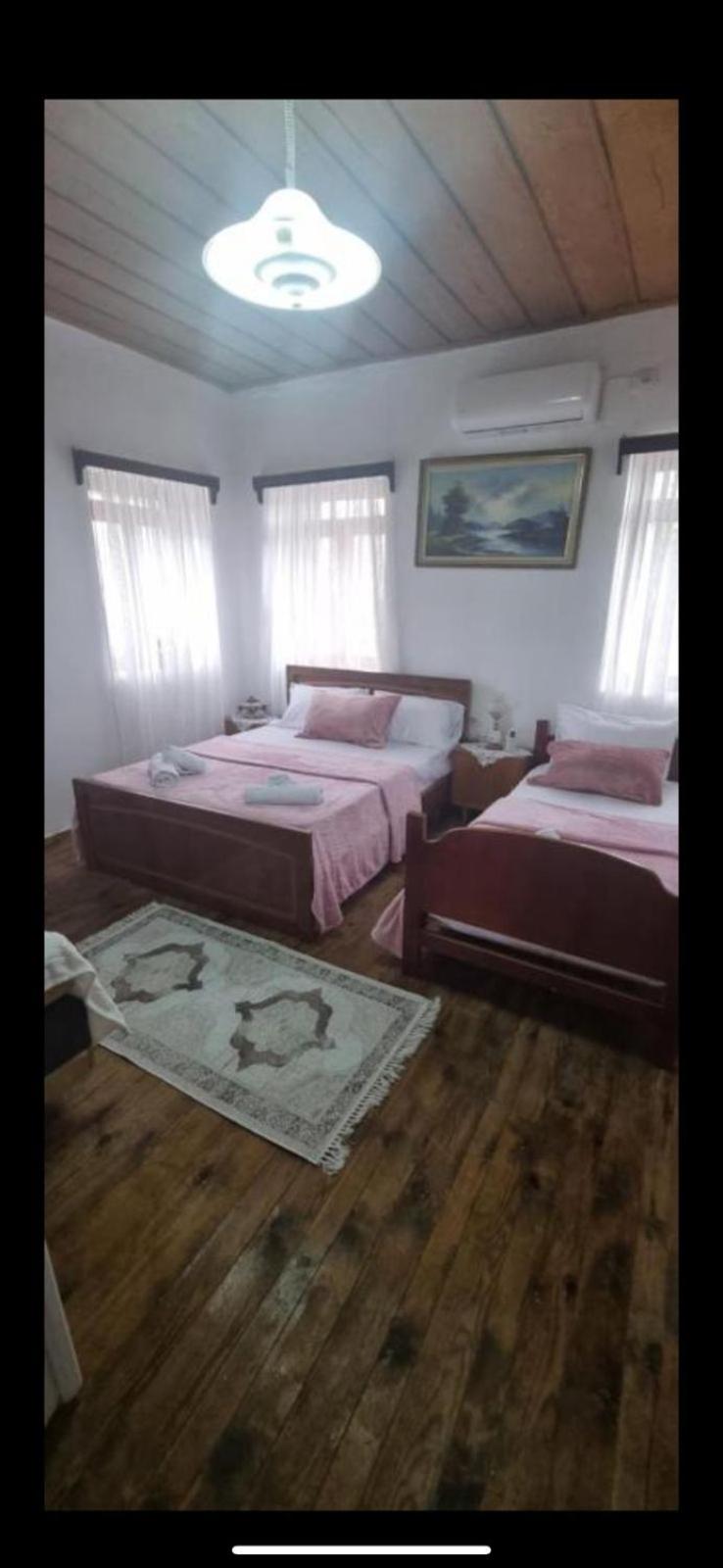 Loykas guesthouse