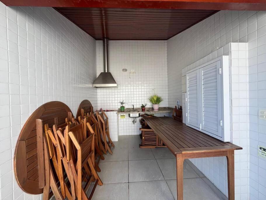 Apartamento em Ubatuba! A 100m da praia das Toninhas!