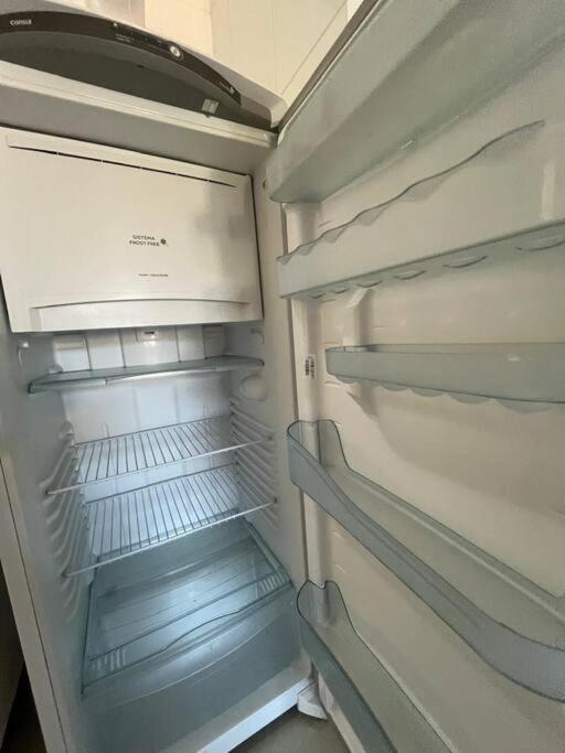 Apartamento em Ubatuba! A 100m da praia das Toninhas!