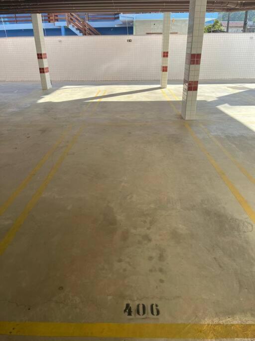 Apartamento em Ubatuba! A 100m da praia das Toninhas!