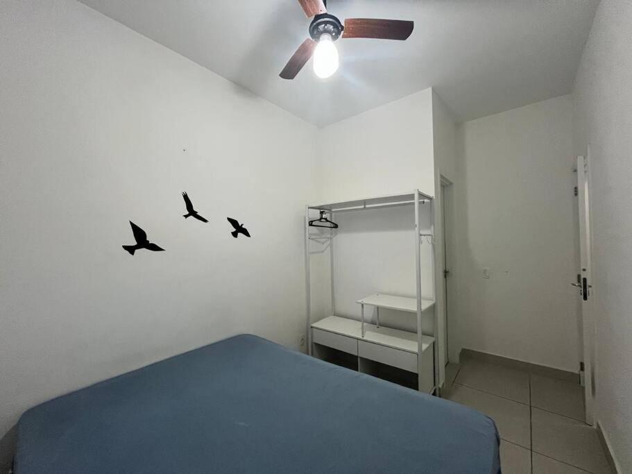 Apartamento em Ubatuba! A 100m da praia das Toninhas!