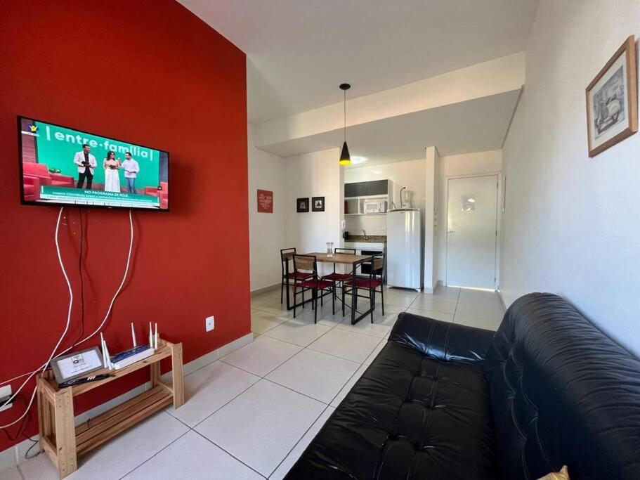 Apartamento em Ubatuba! A 100m da praia das Toninhas!