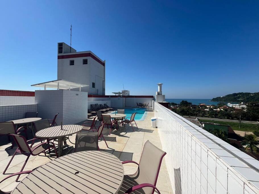 Apartamento em Ubatuba! A 100m da praia das Toninhas!