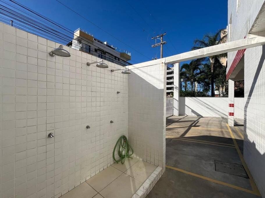 Apartamento em Ubatuba! A 100m da praia das Toninhas!