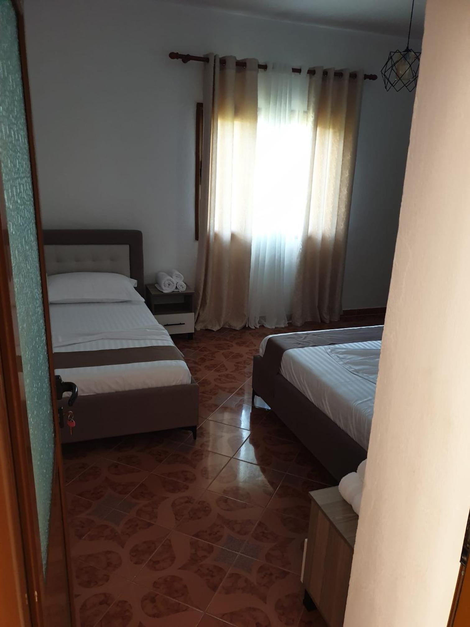 Centre Vlore Guest House