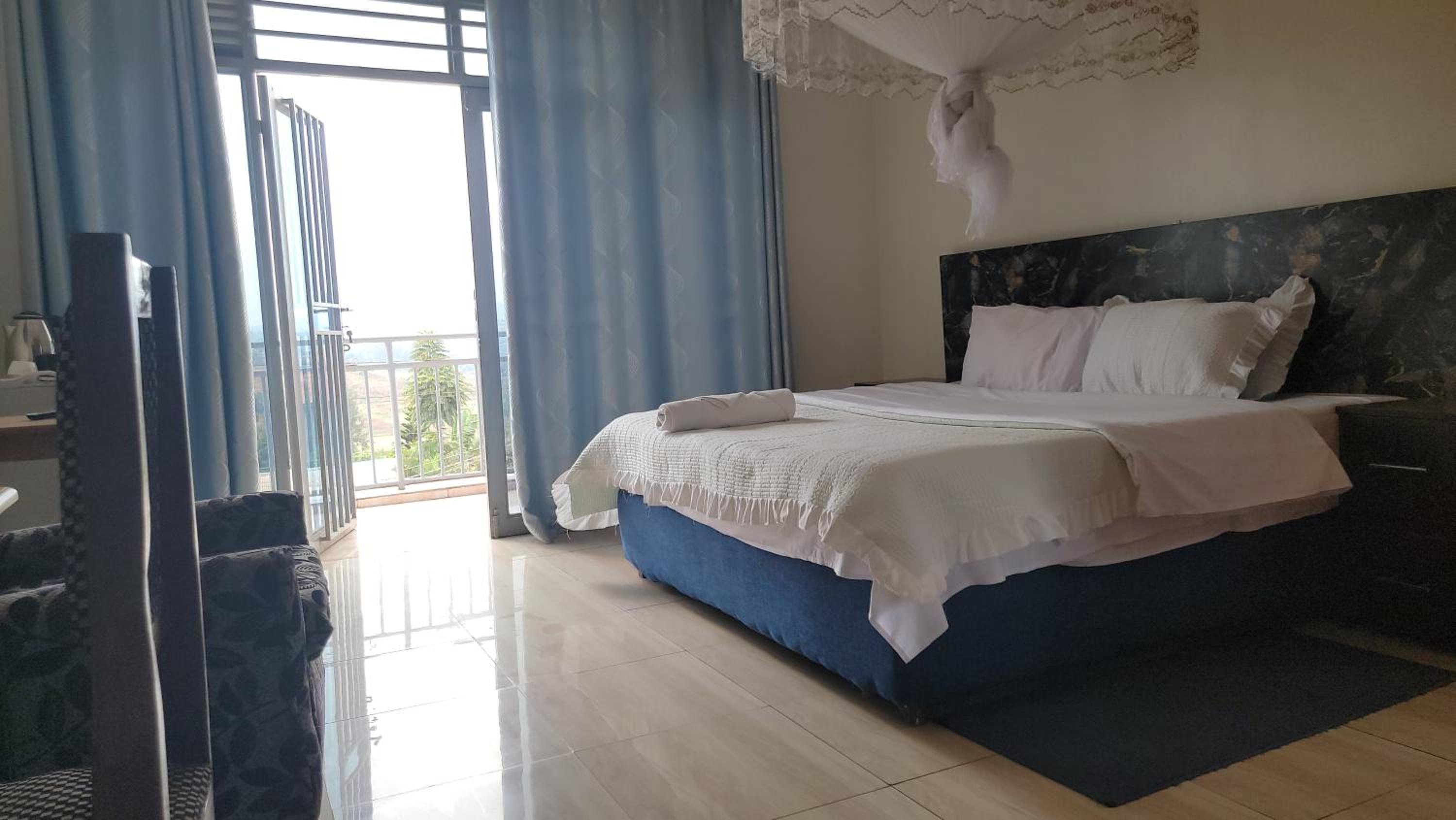 Puma Aparthotel - Nyarutarama view 3
