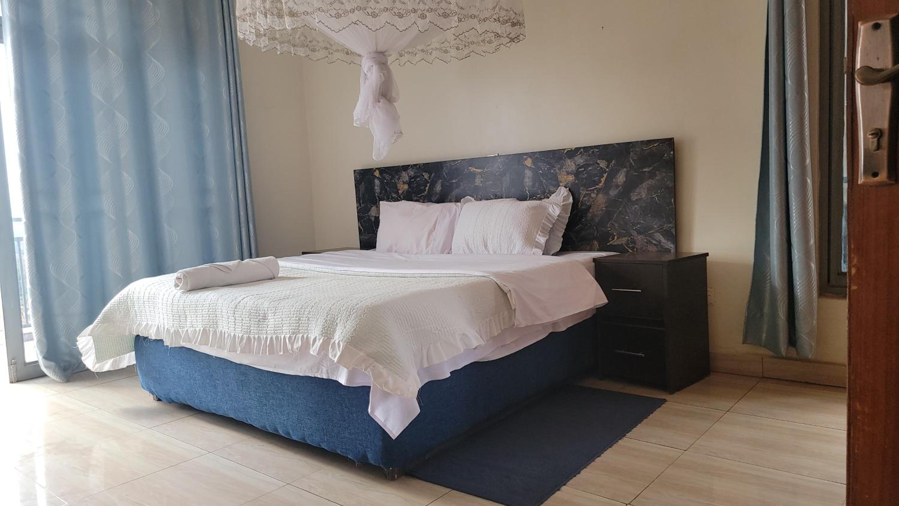 Puma Aparthotel - Nyarutarama view 2