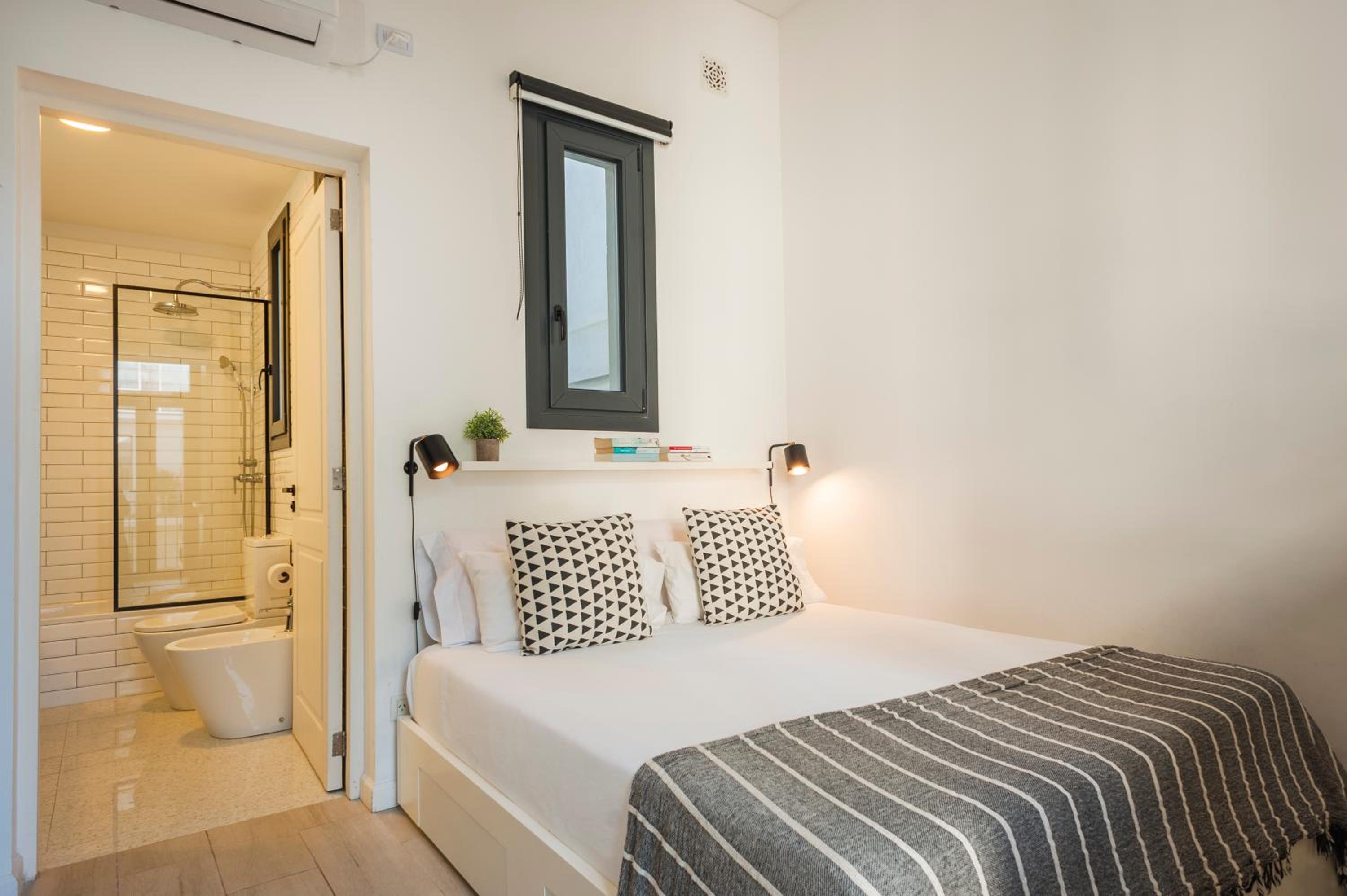 Lovely Premium Apt en Palacio Cabrera powered by Argenhost PC113
