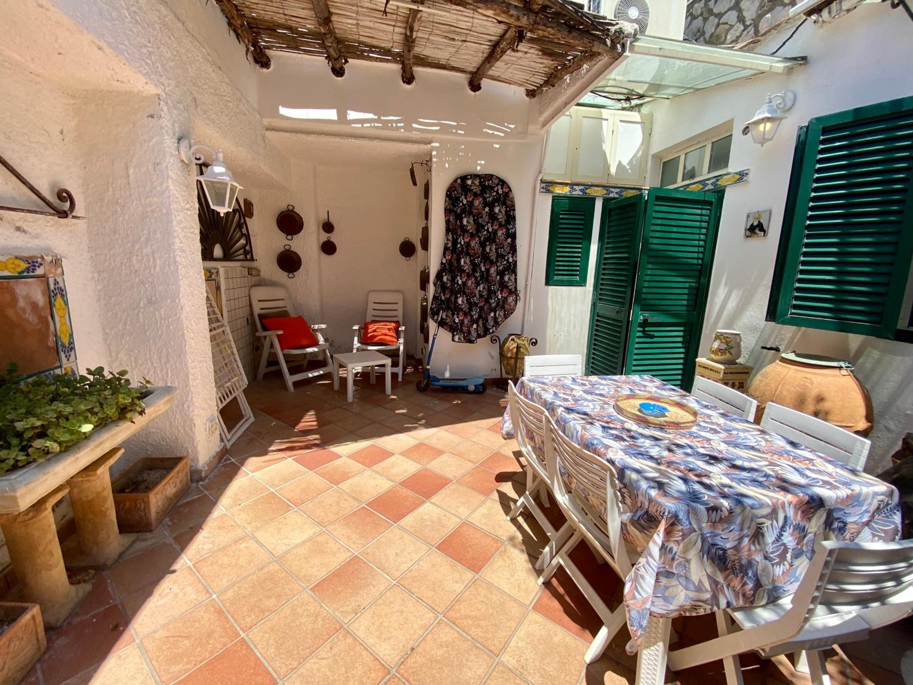 La Bouganville Capri