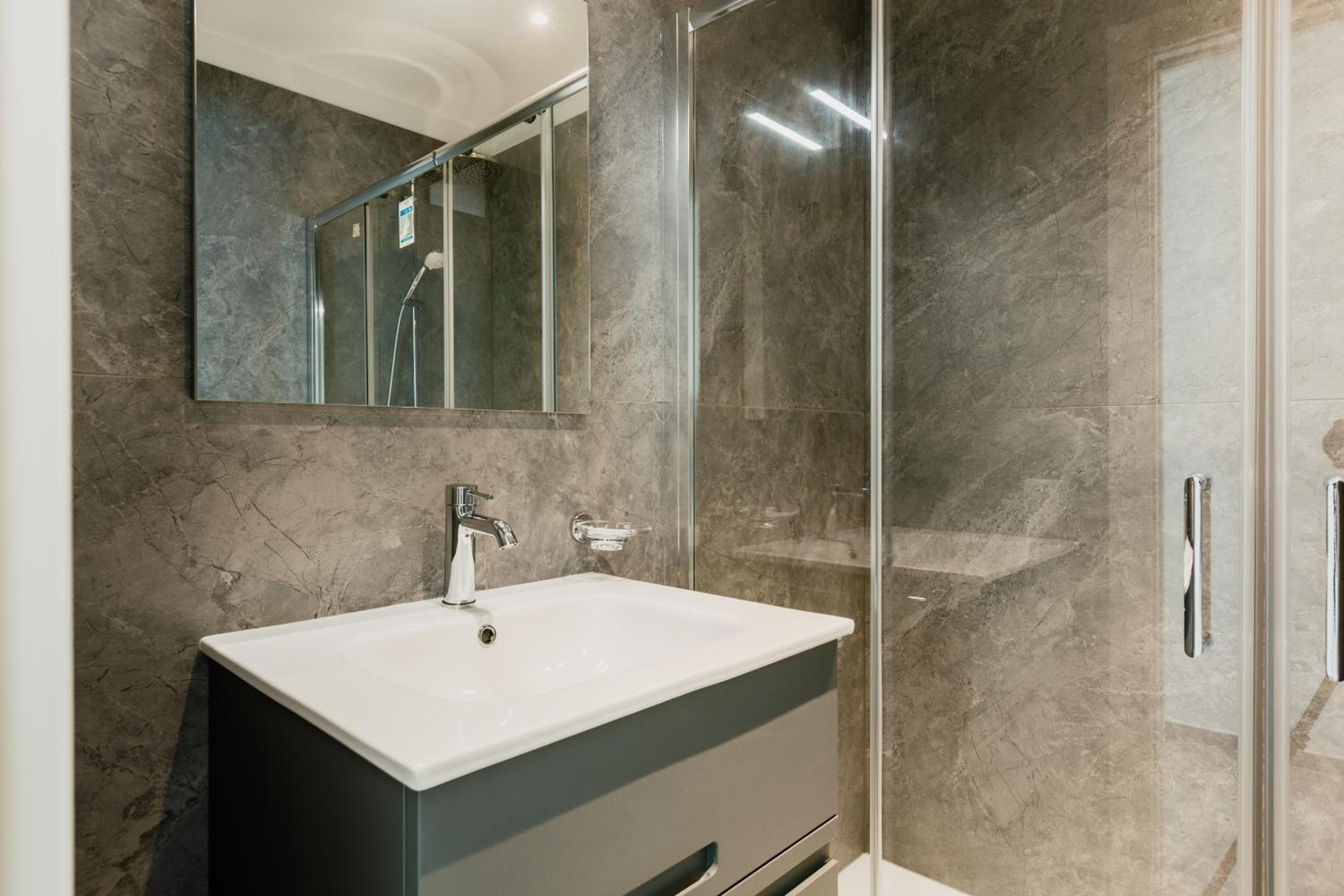Platinum - Luxury Suite