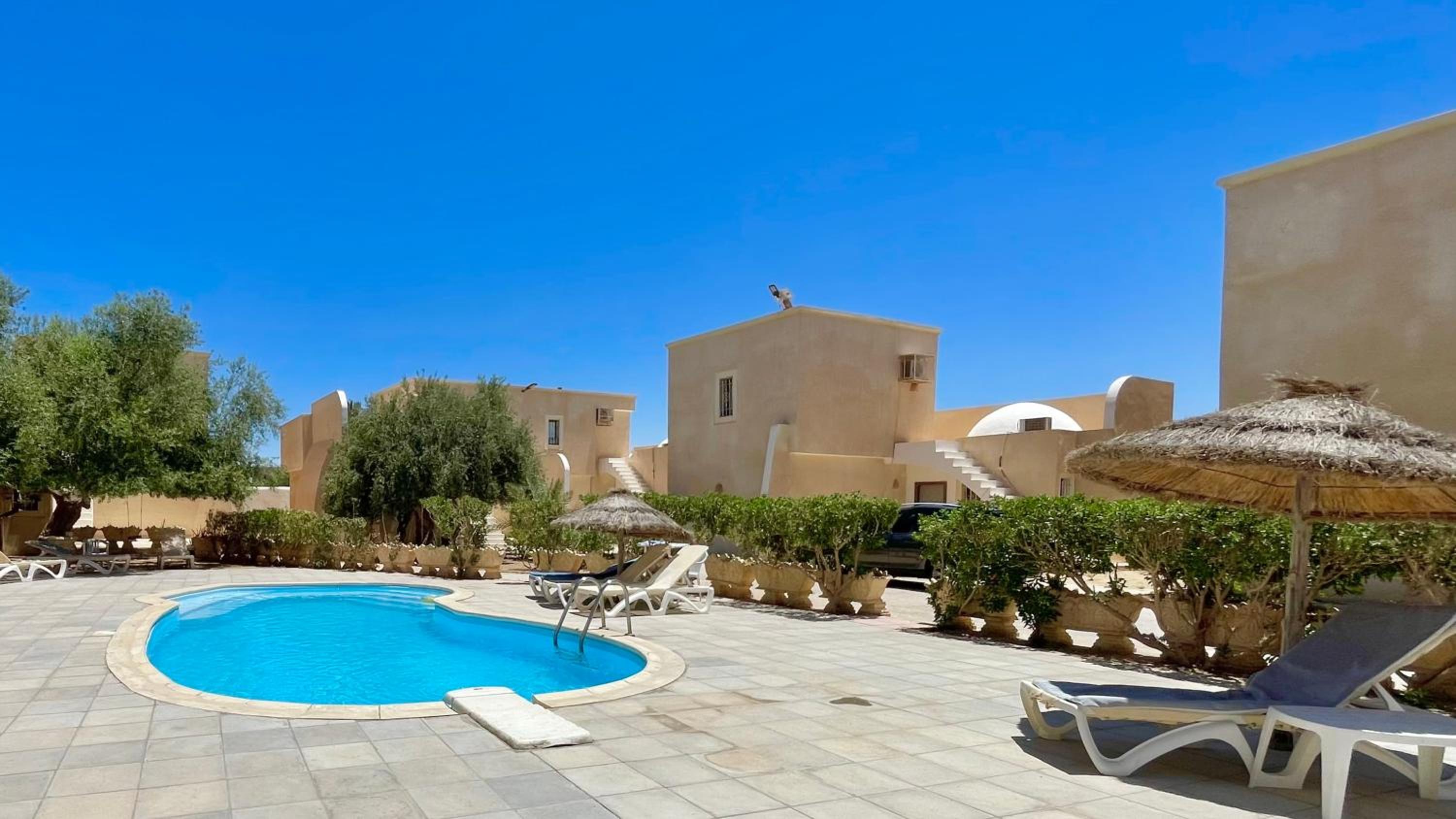 Hotel Sweet Villa Residence - Image 1