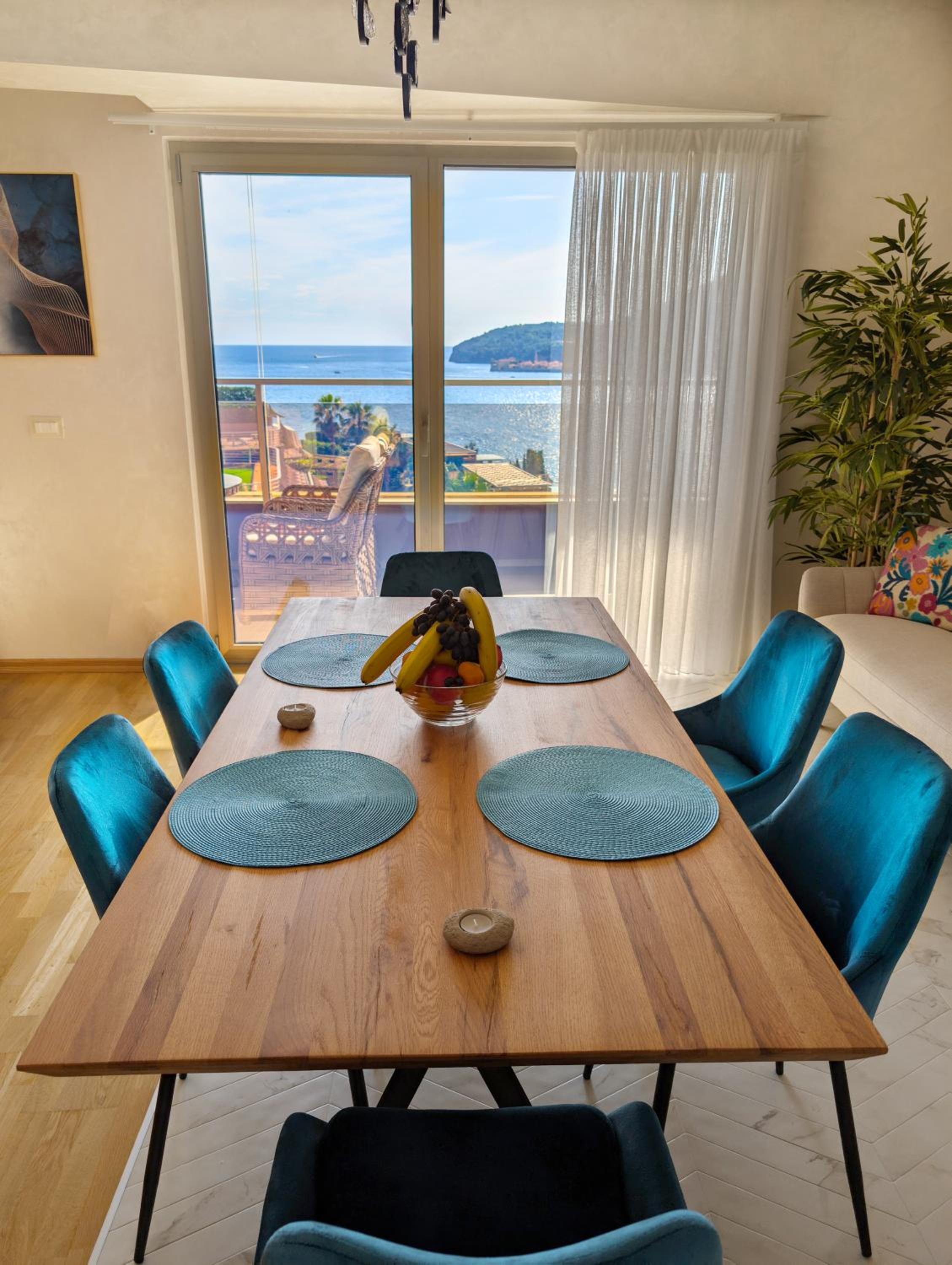 Lux Apartments Harmonia view 2