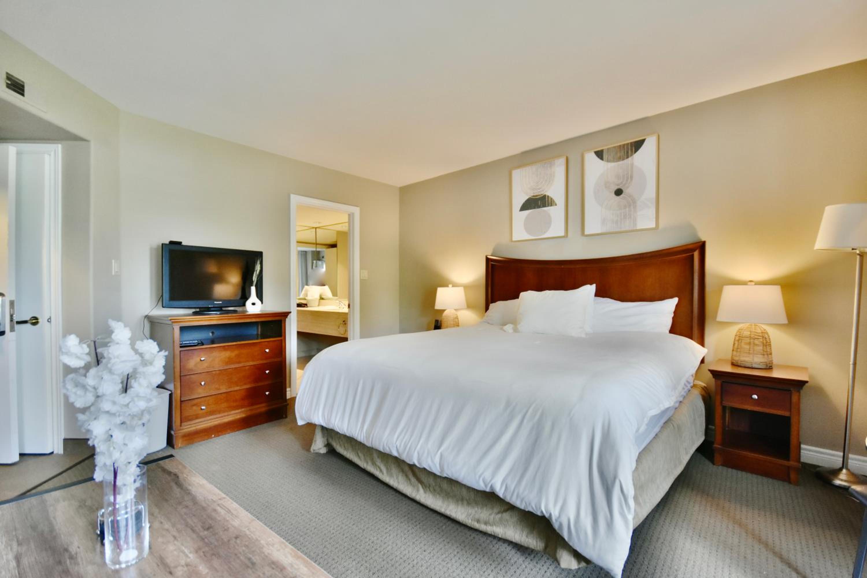 Beautiful Jacuzzi Suite with Garden View-Studio