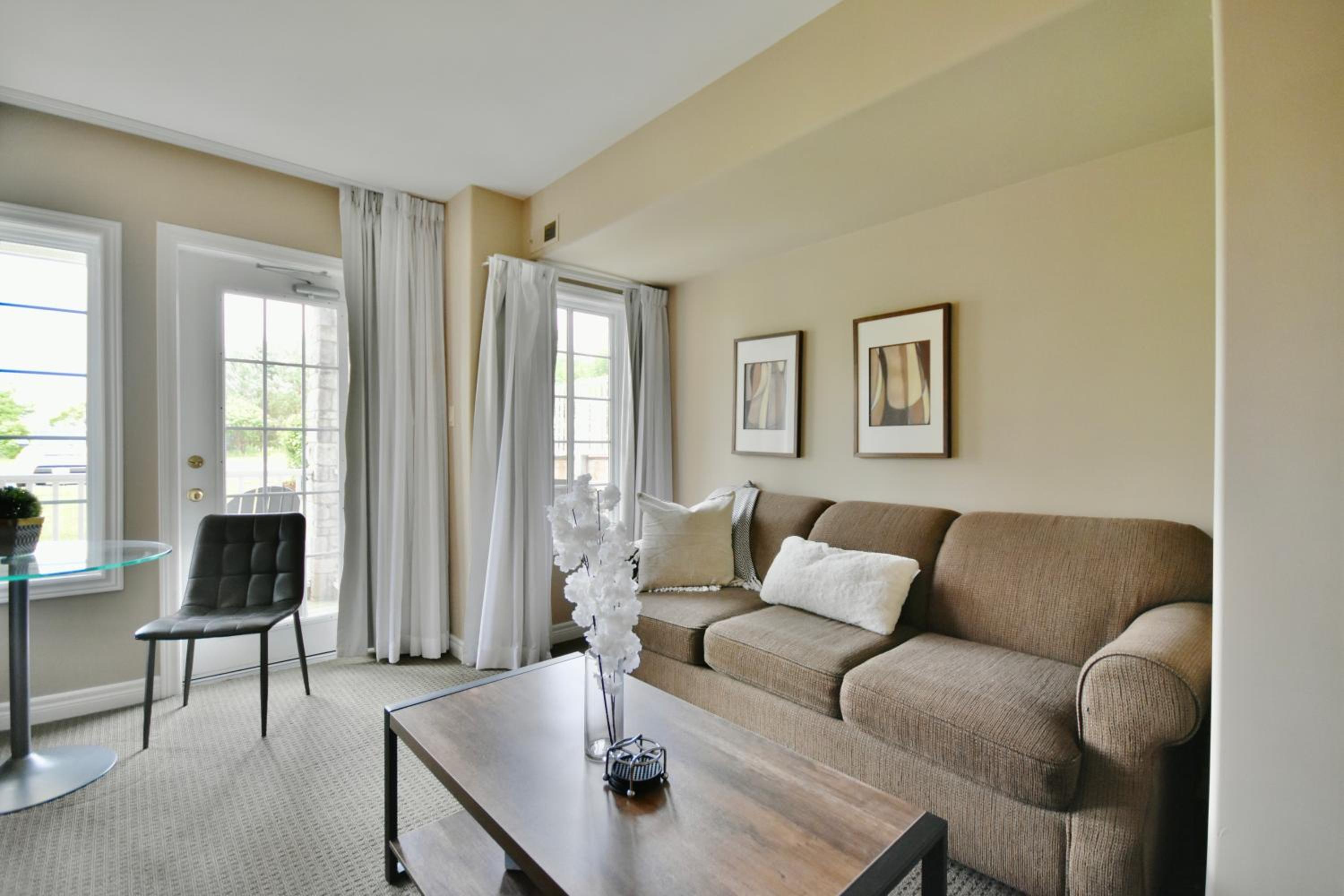 Beautiful Jacuzzi Suite with Garden View-Studio