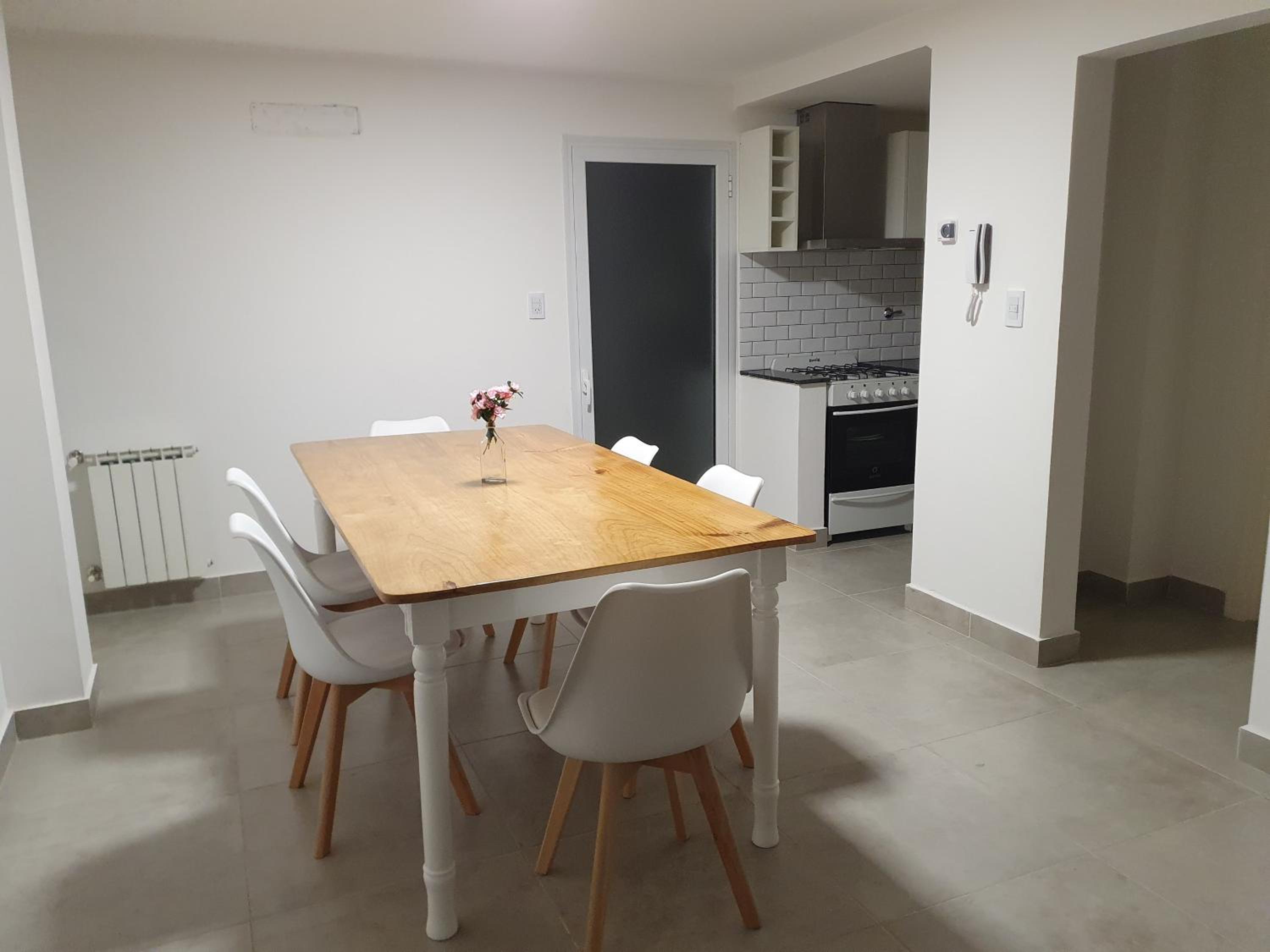 Moderno Depto PB 5 con cochera
