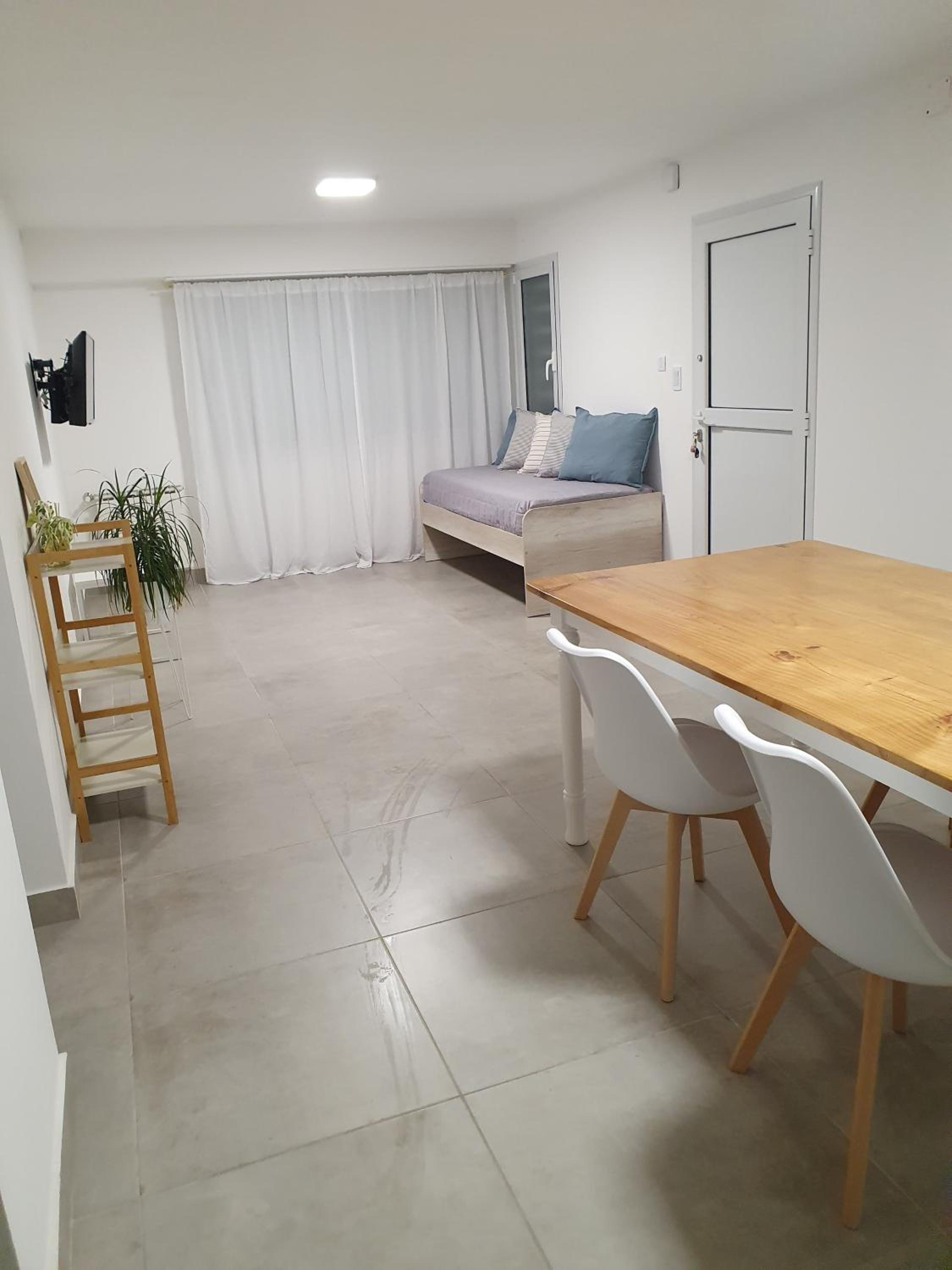 Moderno Depto PB 5 con cochera