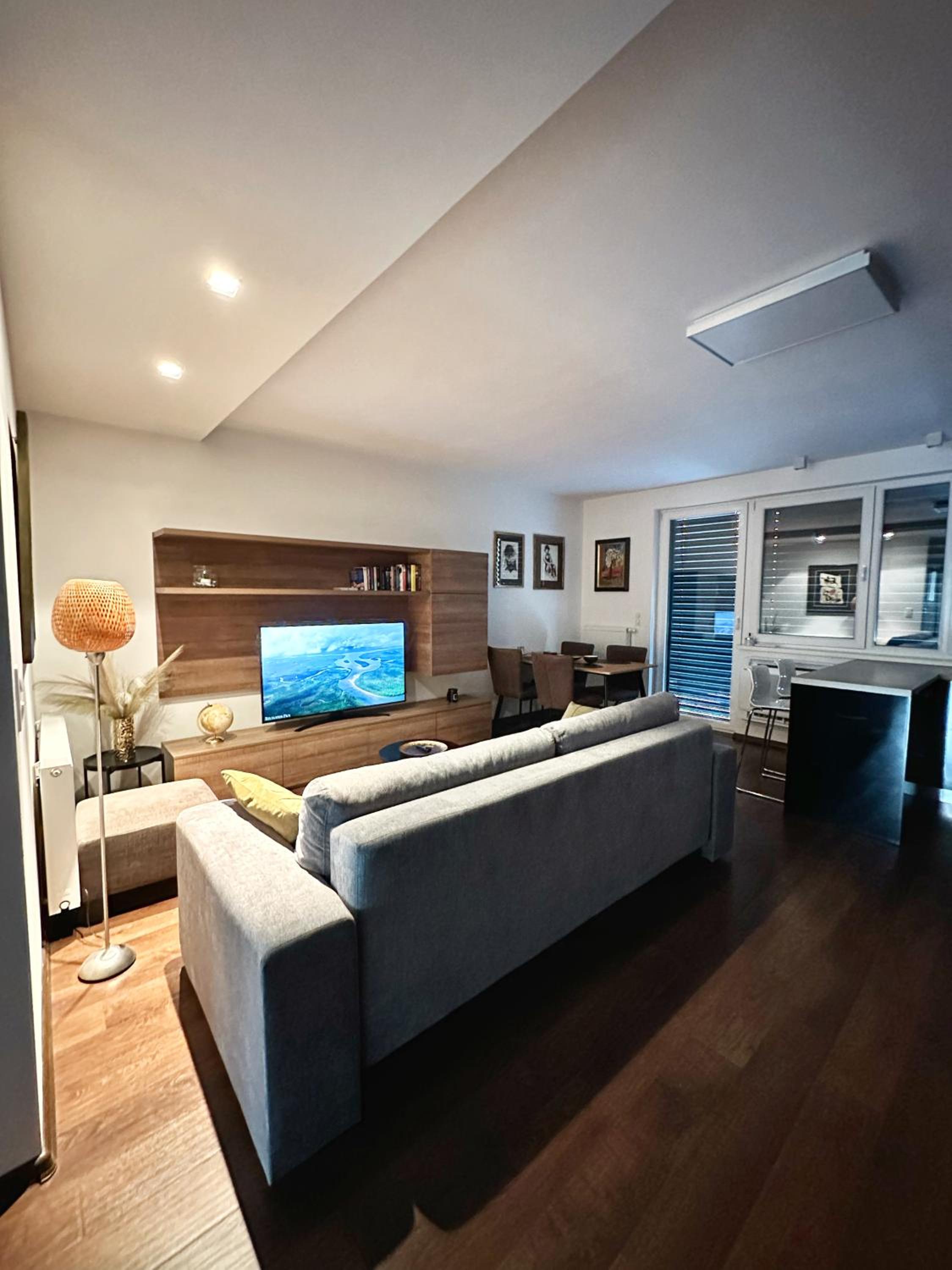 Comfy Stay Apartment