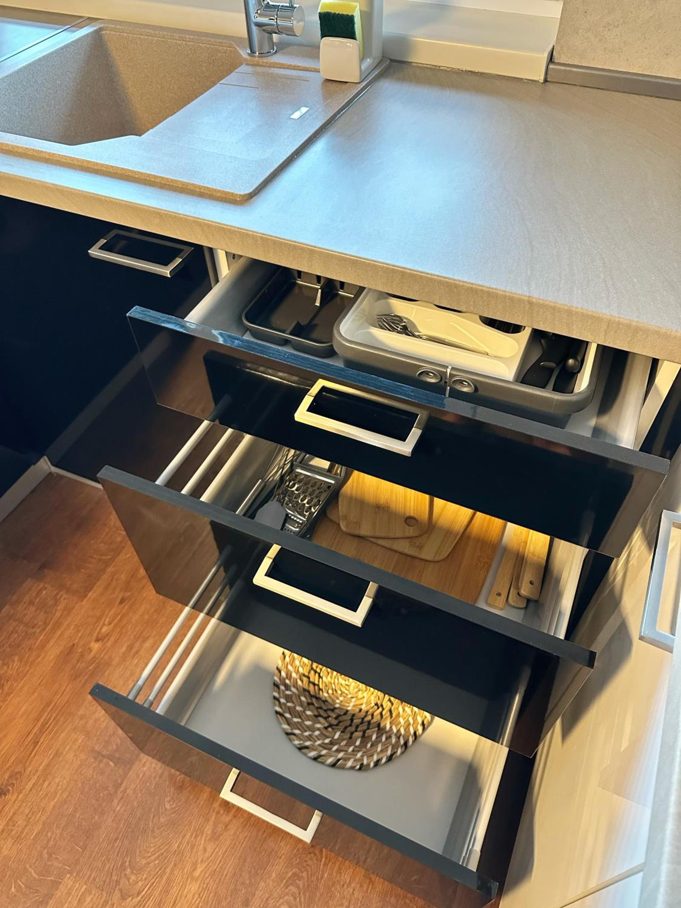 Comfy Stay Apartment