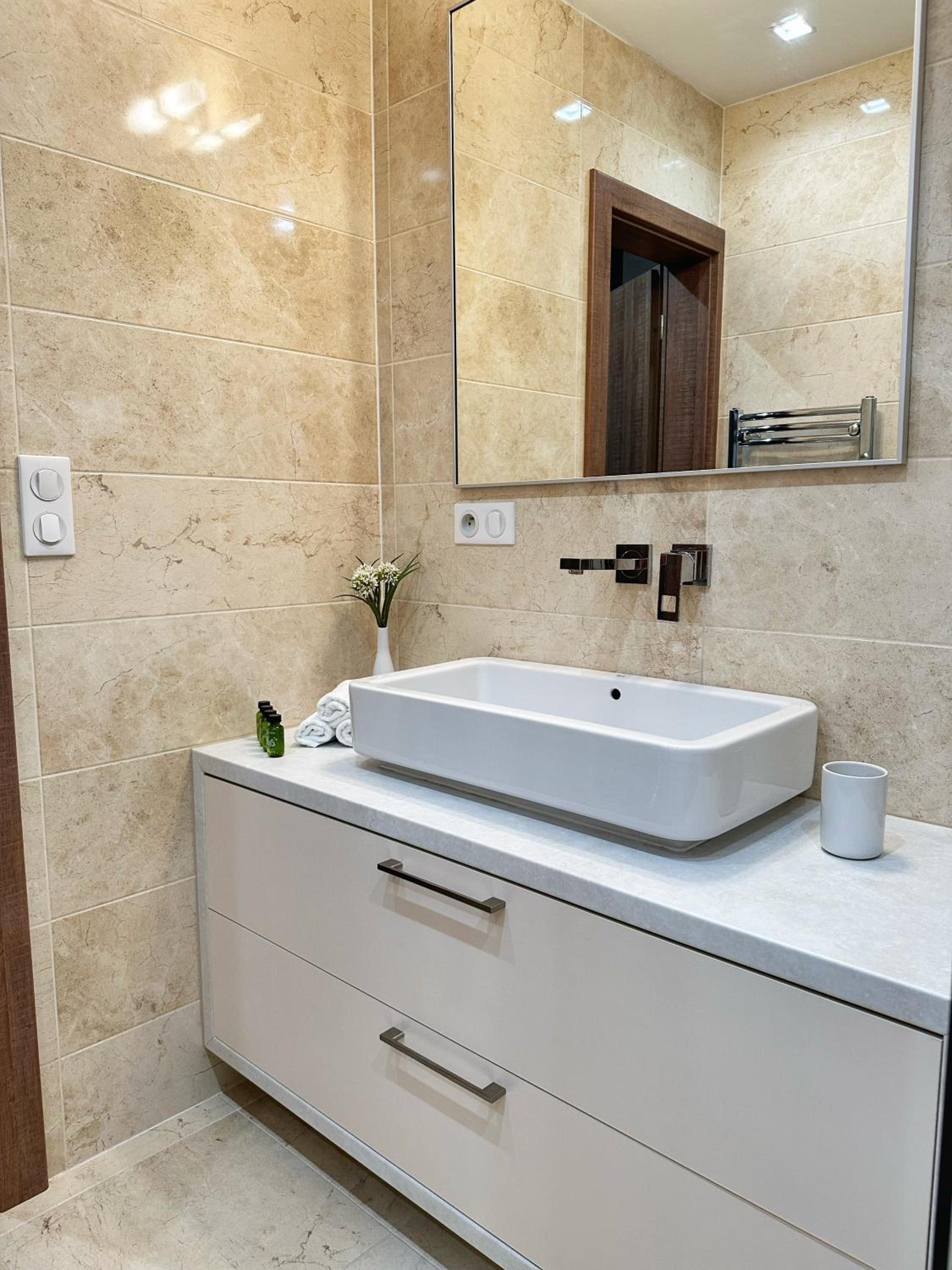 Comfy Stay Apartment