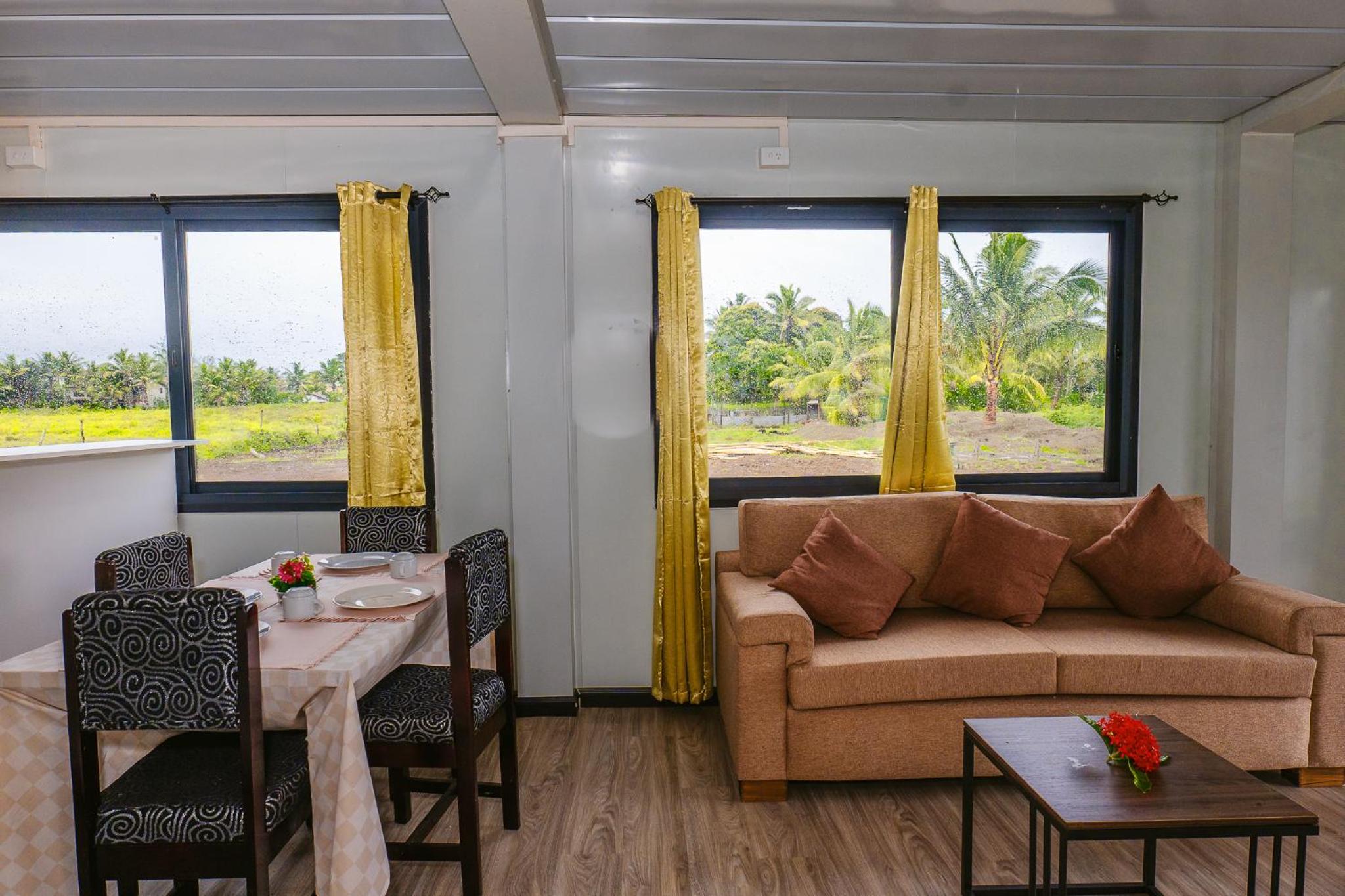 Shalini Garden Hotel & Apartments