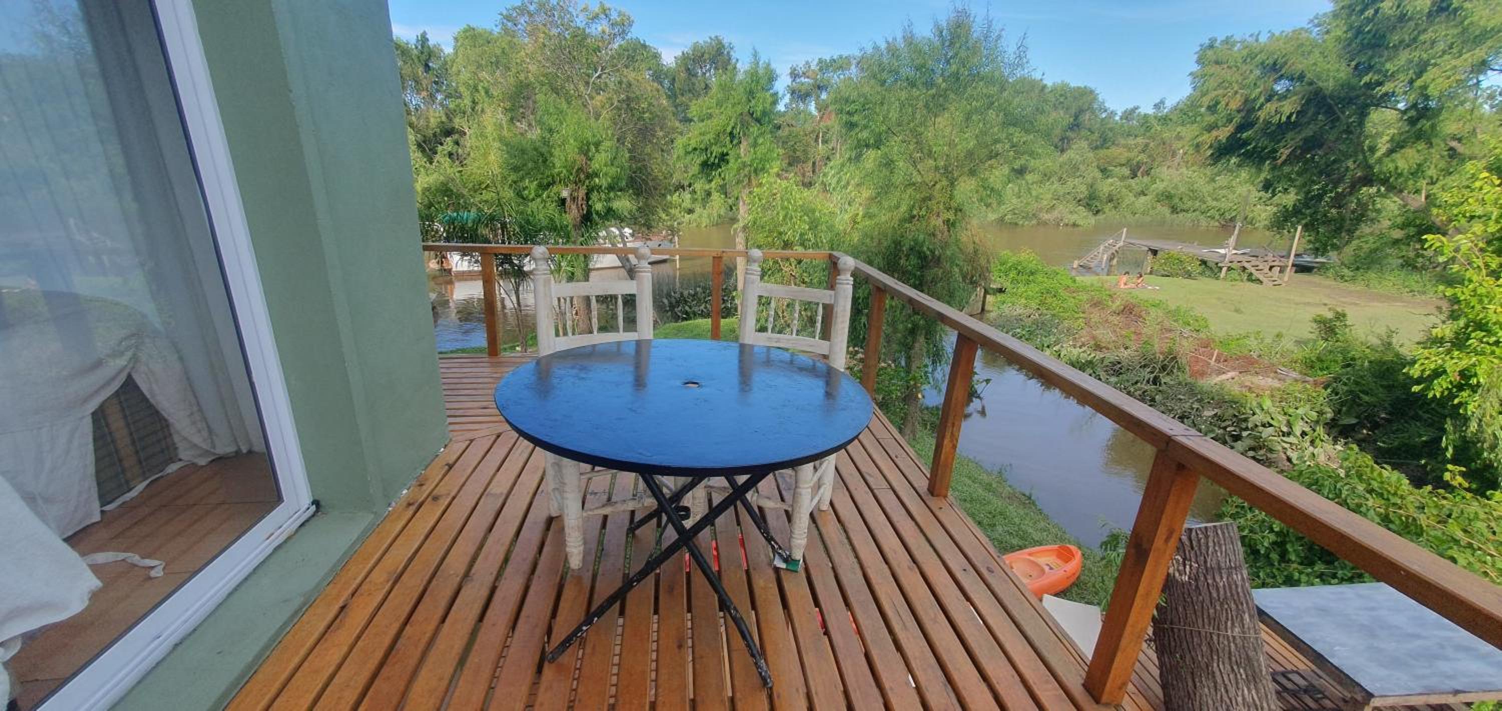 AMANU Casa Unica en el delta de Tigre a solo 5' para 30 personas