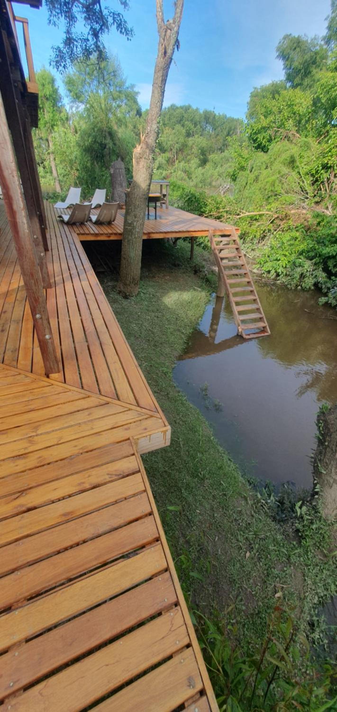 AMANU Casa Unica en el delta de Tigre a solo 5' para 30 personas