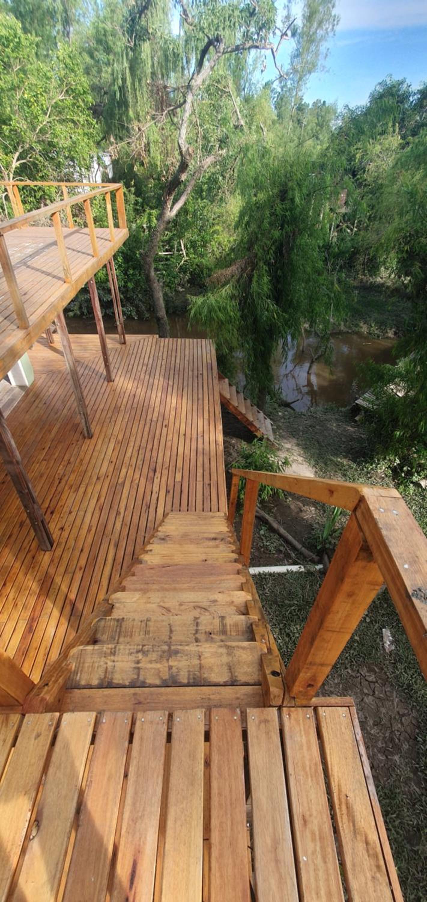 AMANU Casa Unica en el delta de Tigre a solo 5' para 30 personas