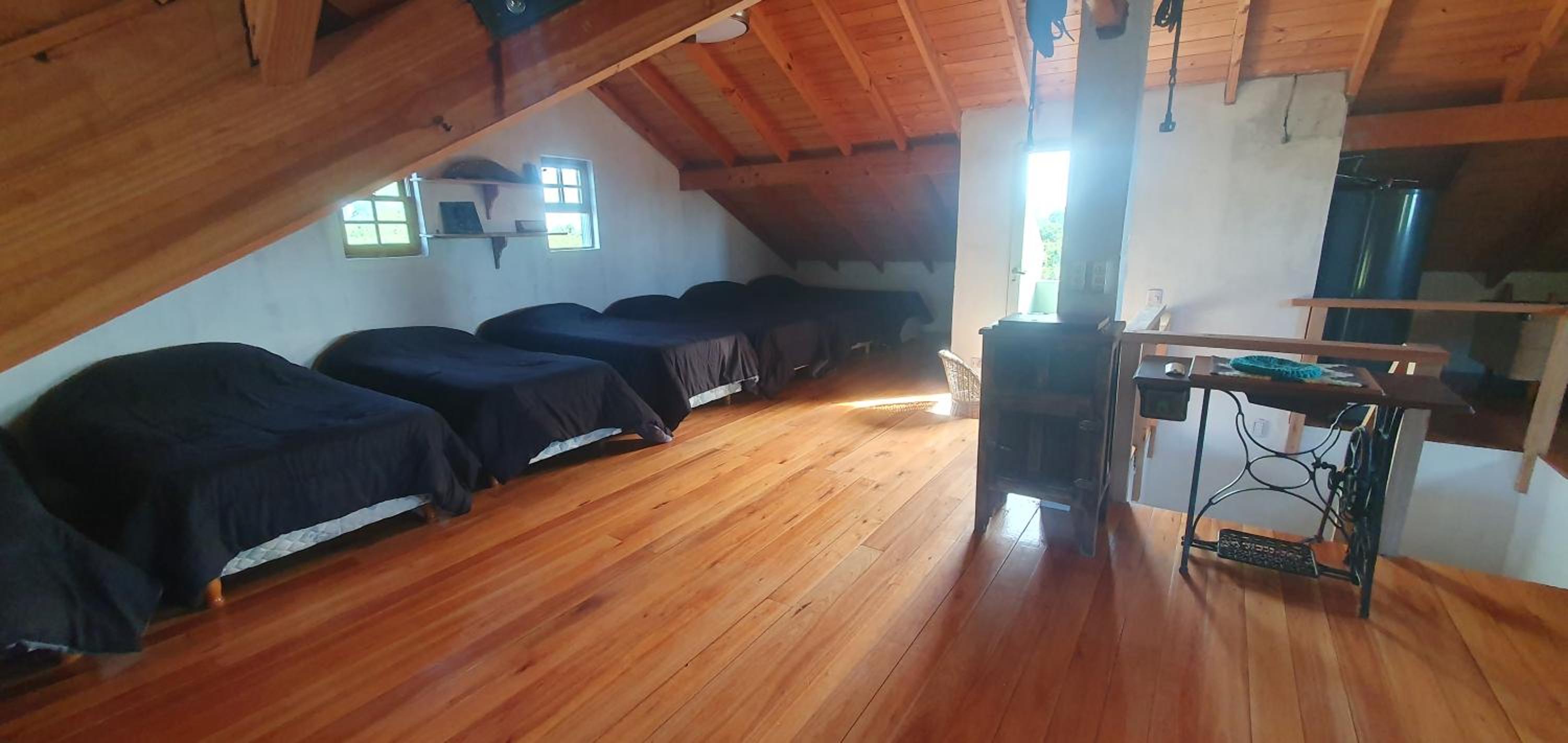AMANU Casa Unica en el delta de Tigre a solo 5' para 30 personas